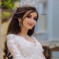 643 likes 1 comments mutluluk hikayem mutluluk hikayem on instagram gelinresimleri ge wedding hairstyles with crown bridal hairdo bridal makeup looks