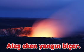 Gör bak / cemreler düşüyor hayatlara / i̇slerin içinde kayıplar / zor savaştır / zor kazanılır elbet / i̇çimde dizginleri kopmuş bir dev / beni bi'kenara salın artık. Yangin Ile Ilgili Sozler Yangin Ile Ilgili Ozlu Sozler 2021