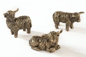 Move over teacup pigs… miniature cows are the new adorable tiny pet you can buy in australia. Bronze Mini Cow Set Of Three The Old Mill Gift Centre