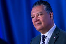 Why California's political class wants Alex Padilla to run for governor