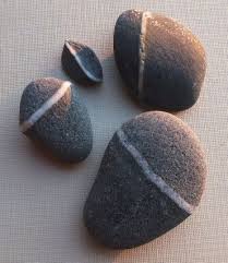 What Is A Wishing Rock It S A Rock With A Single Perfectly Unbroken Stripe All The Way Around The Circumference Of Th Wishing Stones Hag Stones Rocks And Gems