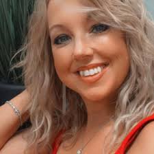 Linda Loner Home Hustling Queen