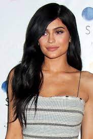 Kylie Jenner Wavy Black Long Layers Side Part Hairstyle Steal Her Style Jenner Hair Kylie Jenner Hair Color Hair Color For Black Hair