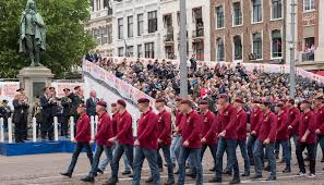 Er is geen nationaal defilé door de binnenstad van den haag, en ook geen. Nederlandse Veteranendag Den Haag 27 Juni 2020