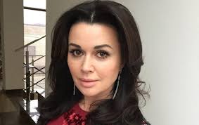 Анастасия заворотнюк с мужем петром чернышевым. Anastasiya Zavorotnyuk Poslednie Novosti O Sostoyanii Aktrisy Korrespondent Net