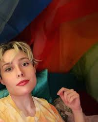 Madison West (@madisonflieswest) • Instagram-Fotos und -Videos