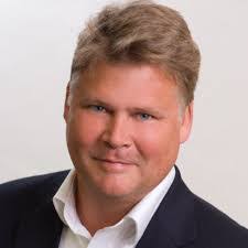 Richard Balch's Instagram, Twitter & Facebook