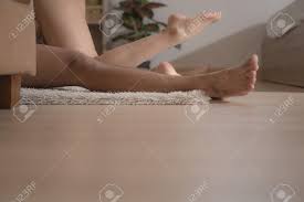 床でセックスをしている足のカップルをクローズアップの写真素材・画像素材 Image 162228549