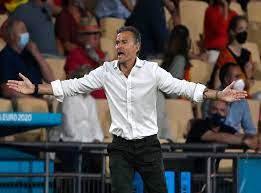 Luis enrique se mostró crítico con la actuación de sus jugadores en el último cuarto de hora de luis enrique mostró su lado más personal y humano en un rápido cuestionario que le hicieron los medios. P8gk 3iemjzgm