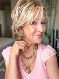 Seint is still my favorite makeup and you can still order it through me! 🥰  October 1st marked a major transition for the company from an Artist  Program to an Affiliate Program.