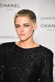 The messy pixie is hot right now among the women who love short length hairstyles. Pixie Cuts For 2020 34 Celebrity Hairstyle Ideas For Women