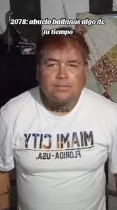 Divertido TikTok con el abuelo y el filtro de ancianidad