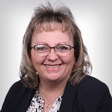 Stephanie Strawser's Instagram, Twitter & Facebook