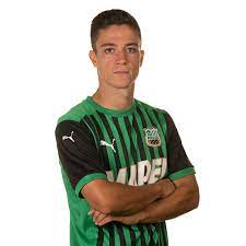 Giacomo raspadori cavaliere omri is an italian professional footballer who plays as a forward for serie a club sassuolo and the italy nation. Giacomo Raspadori Profile Bio Height Weight Stats Photos Videos Bet Bet Net