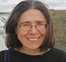 A YEAR IN THE SCHOOL OF ECONOMICS