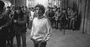 Gli anni '70, dal punto di vista della musica moderna, sono stati un decennio molto importante in quanto tale periodo vide nascere numerosi figli delle stelle e degli anni '70. Mediaset Rassegna Sugli Anni 70 A Quarant Anni Dallo Spartiacque 1977 Il Sole 24 Ore