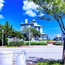 Memorabilia of the old hunt clubs adorns shelving throughout the museum. Things To Do In Virginia Beach Virginia Va The Best Museums