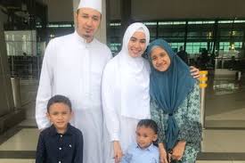 Kartika putri kini sudah sah menjadi istri dari habib usman bin yahya. Modern Dan Sederhana Seperti Ini Kamar Tidur Kartika Putri Sebelum Menikah Dengan Habib Usman Semua Halaman Nova