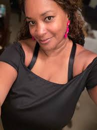 Heyyyy everyone!! So I'm off tomorrow….what yall doing after work?  🤷🏽‍♀️🤷🏽‍♀️🤷🏽‍♀️🤷🏽‍♀️