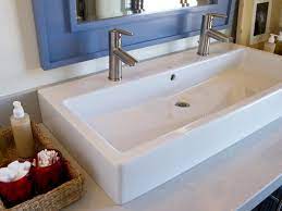 Trough sink two faucets at alibaba.com are not only efficient in performances but are also renowned for showcasing elegant style. Kupon Vratit Lesk Sink With Two Faucets Slaby Obvykle Trit