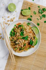 Vegetarisches Pad Thai Https Kuechenchaotin De Thai Gerichte Asiatische Rezepte Einfache Gerichte