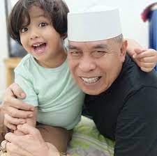 Sinetron jangan panggil gue pak haji tayang mulai hari senin, 23 desember 2019 pukul 16.30 wib. Nama Nama Pemain Sinetron Jangan Panggil Gua H Muhidin Info Artis Musik Dan Televisi