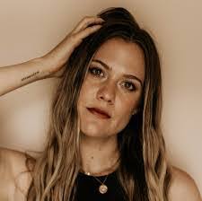 Kristin Kirkman's Instagram, Twitter & Facebook