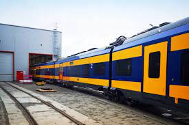 Het is een kaart met alle spoorlijnen en stations. Nl A First Icng Train In Full Design Railcolor News