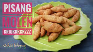 Berikut ini bahan dan cara untuk membuatnya, bikin pisang molen keju renyah yuk! Cara Membuat Pisang Molen Kriuk Sampai Seharian Youtube