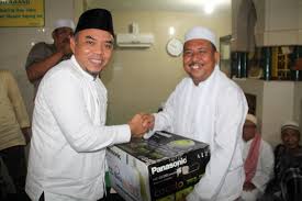 Wb selamat pagi & salam sejahtera untuk kita semua (mohon ijin untuk memandu doa secara islam, bapak/ibu yang. Mengawali Safari Ramadhan Plt Bupati Labuhanbatu Ibadah Di Masjid Agung Rantau Utara Metro Online