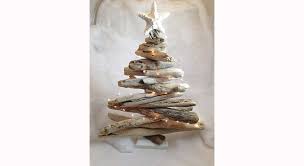 Décoration intérieur décoration de jardin en par creationtroglodyte. Diy Deco 24 Creations Bluffantes En Bois Flotte