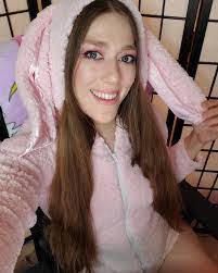 Tabitha Crumpler's Instagram, Twitter & Facebook