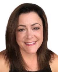 Amanda Specht's Instagram, Twitter & Facebook