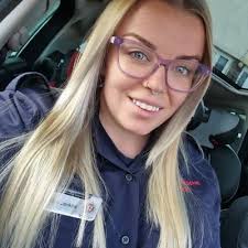 Sian Jenkins (@sianeexo)