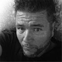 Robert Loots's Instagram, Twitter & Facebook