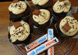 Cupcake Kinder Le Journal D Une Cuisiniere Blog De Recettes Salees Et Sucrees Faites Par Mes Petites Mains Cupcakes Dessert Recette Patisserie