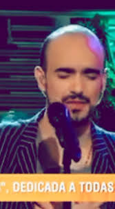 Abel Pintos Se Emociona Cantando El Mar