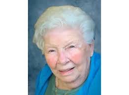 Karen Lowder's Instagram, Twitter & Facebook