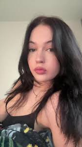 Evi Lee (@evilee1)'s videos with WTHELLY