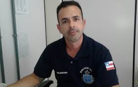 Da cunha fala ainda sobre os vídeos com maior número de visualizações, dá sua opinião sobre a legislação do país e relembra outras histórias marcantes de sua trajetória. Acorda Cidade Dilton Coutinho Delegacia De Homicidios De Feira De Santana Tem Novo Delegado Titular
