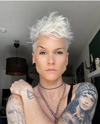 Maria Phurrough (mariaphurrough)