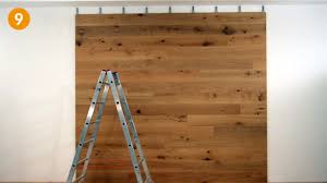 Diese anleitung zeigt dir, wie du schritt für schritt fußleisten an der wand befestigen kannst. Parkett An Der Wand Der Hingucker In Jedem Raum
