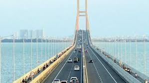 Dilansir dari guinness world records, chauchan menyabet gelar itu pada 4 maret 2010. 7 Jembatan Megah Dan Ikonik Di Indonesia Griya Satria