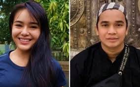 Baju gibt es bei ebay! Amanda Manopo Tampil Berani Pakai Blazer Belahan Dada Rendah Intip Reaksi Billy Syahputra