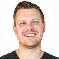 Jean Oneil's Instagram, Twitter & Facebook