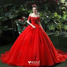 So wird das durchgehende weiß des brautkleides etwas aufgebrochen. Schone Rot Brautkleider Hochzeitskleider 2018 Ballkleid Applikationen Perlenstickerei Pailletten Off Shoulder Ruckenfreies Armellos Kathedrale Schleppe Hochzeit