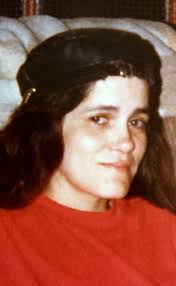 Lynn Earley's Instagram, Twitter & Facebook