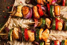 brochettes de poulet a la grecque mmmm chicken and vegetables grilled chicken kabobs healthy recipes