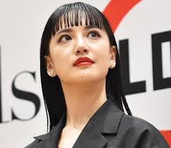 藤井夏恋 まだまだ真夏！超絶美麗な背中全開「水着を着てるのかと」「かわいーーー」芸能デイリースポーツ online