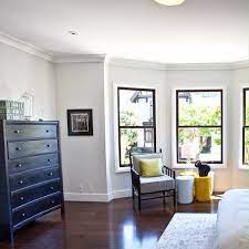 Benjamin moore 4 living room: Walls Paper White Trim Decorators White Both Benjamin Moore White Walls Living Room Living Room Paint Living Room White